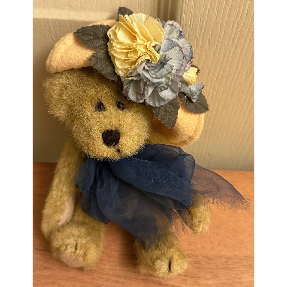 Boyds Bears Nanette Dubeary #918432 Plush Lady Bear in a Hat Jointed Legs 7"